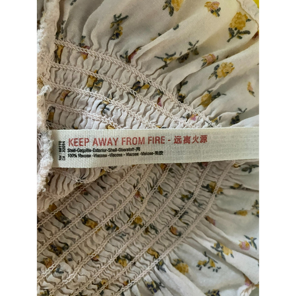 Free People Bella Smocked Slip Dress Cream Floral Size L Dress or Nightgown - Picture 6 of 6